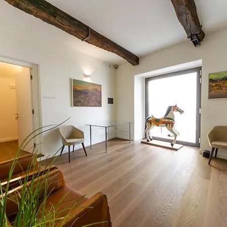 Apartment Palace Arona