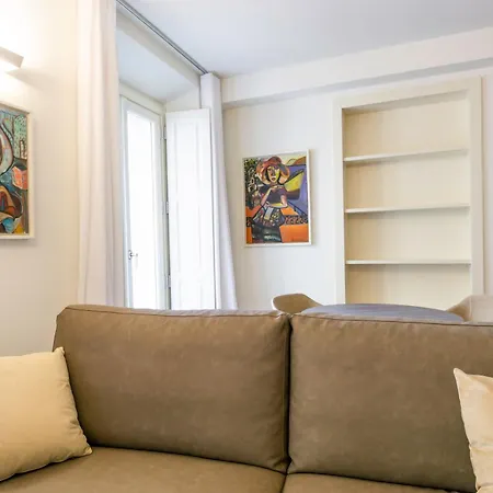 Apartment Palace Arona